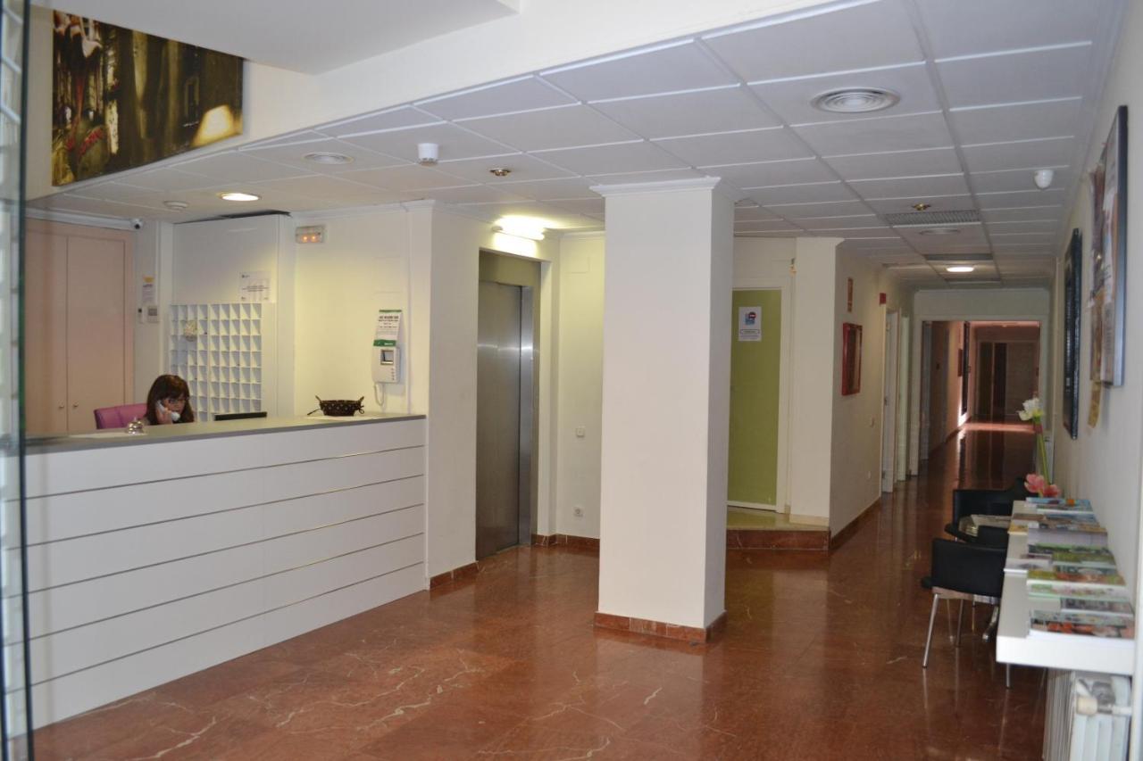 ברצלונה Residencia Universitaria Tagaste מראה חיצוני תמונה